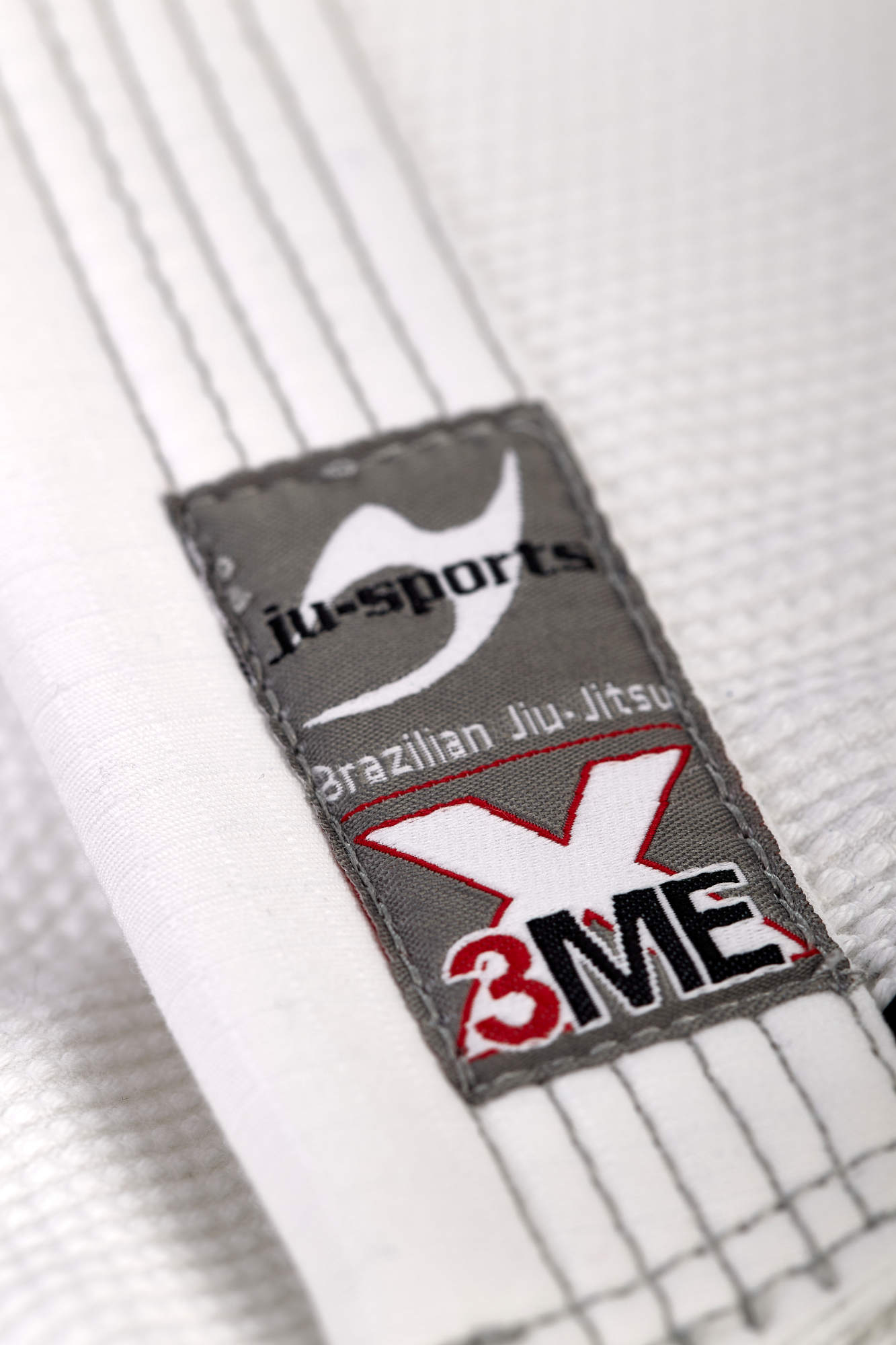 Brazilian jiu-jitsu gi Extreme white 2.0