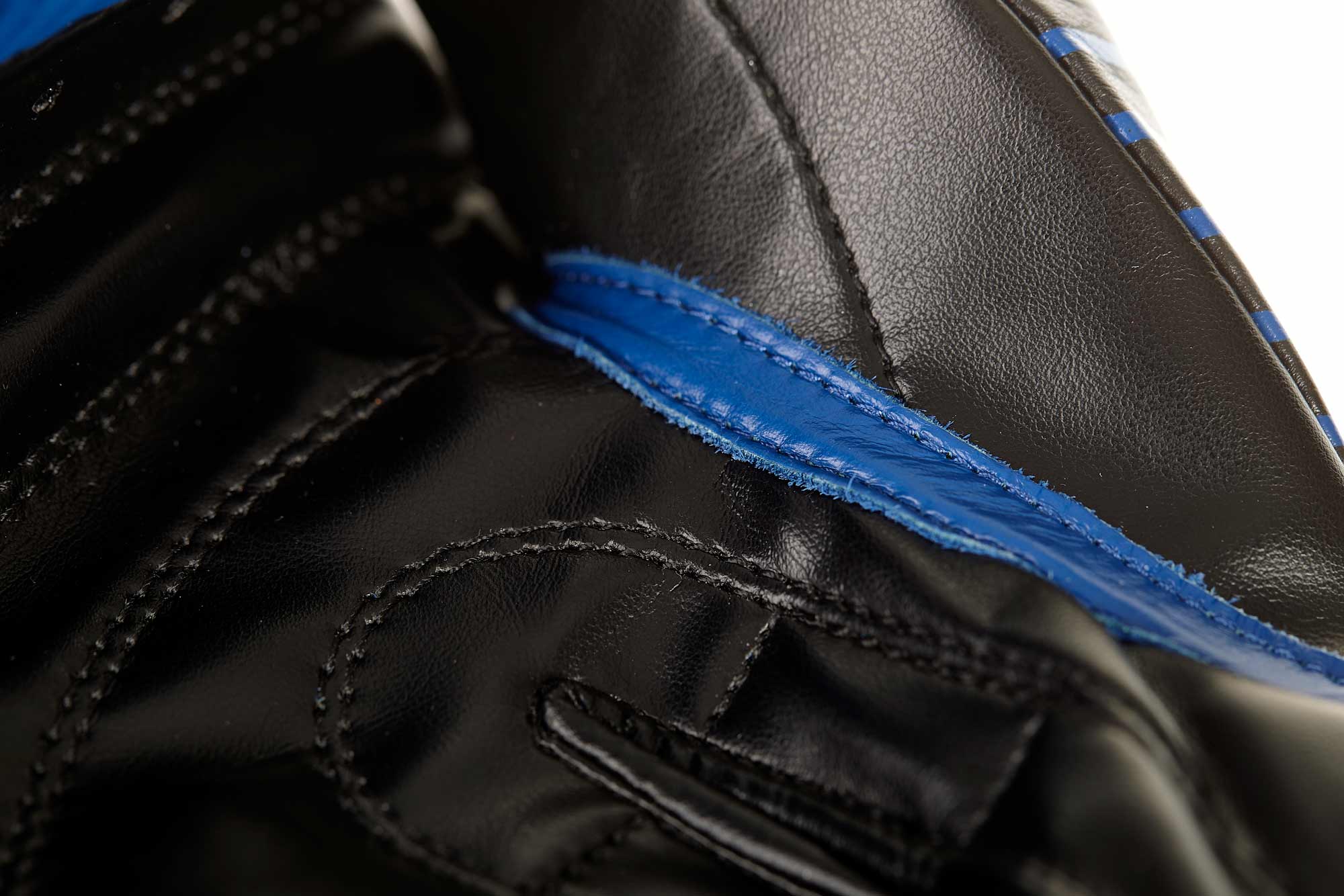 adiKBWKF200-Boxing-Glove-blue_black-D0002