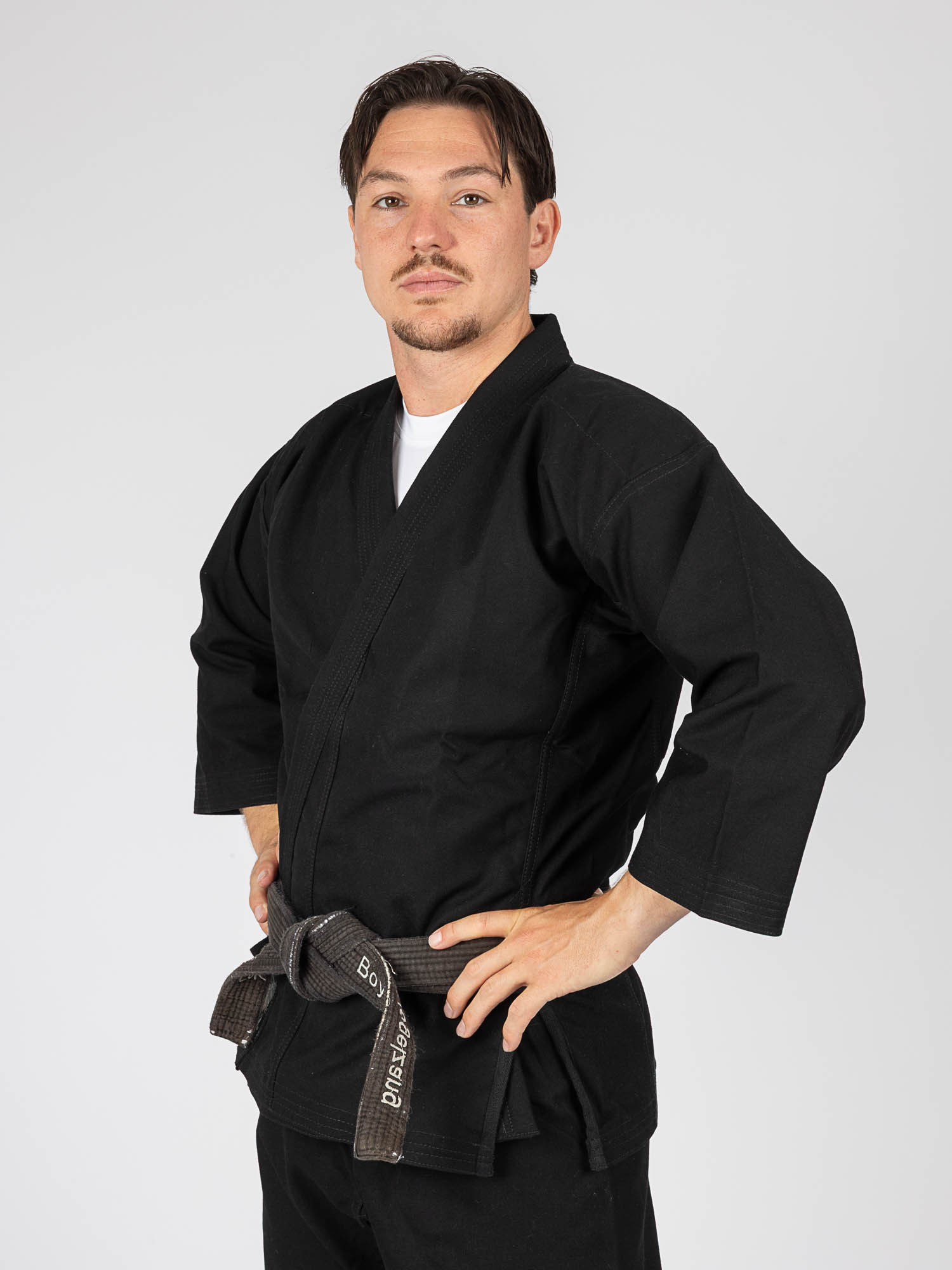 Judo-Anzug, Kimono, Schwarz, Gürtel, Sportbekleidung