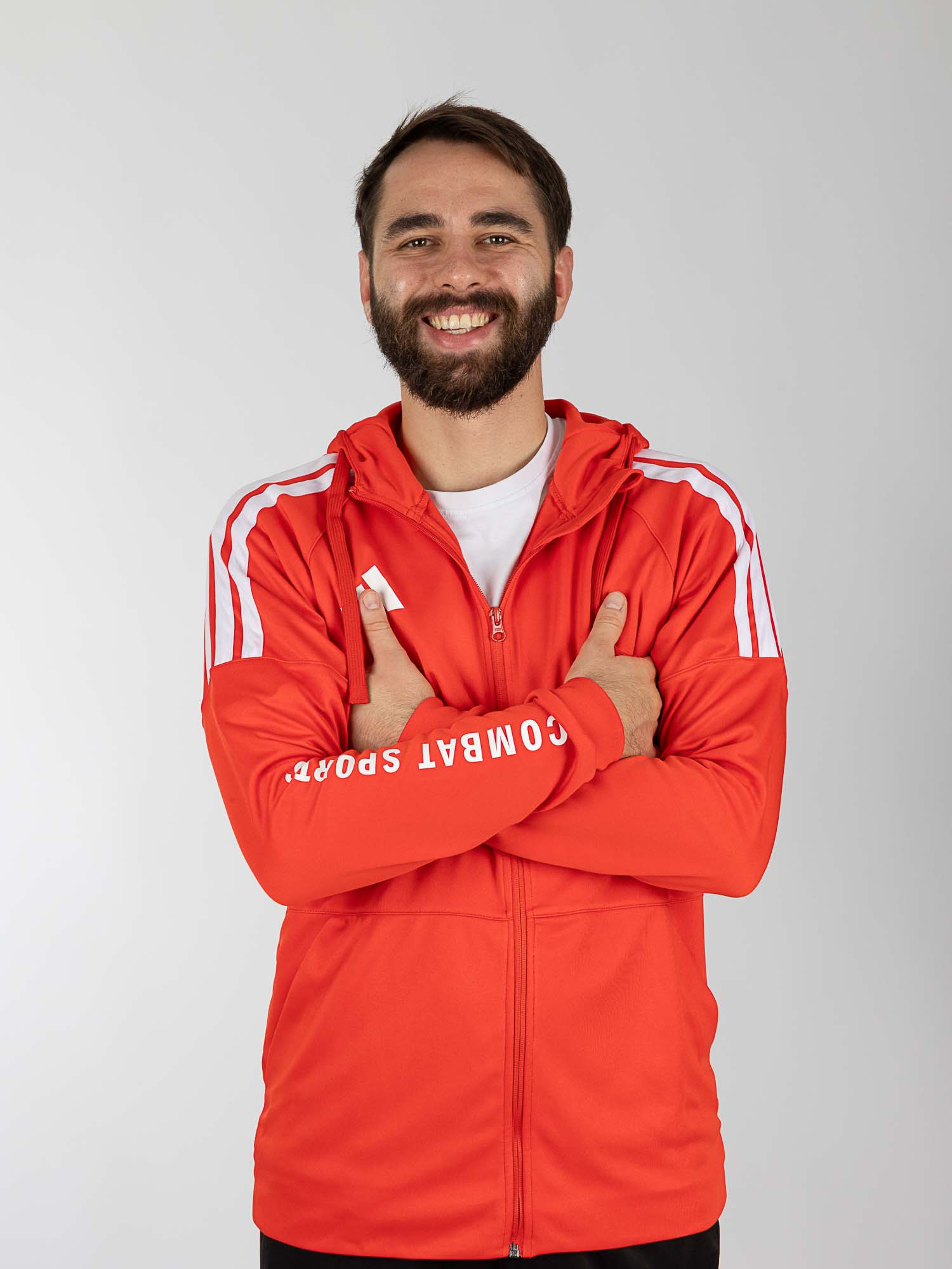 rote jacke, zipper jacke, hoodie, sportjacke, patch stripes
