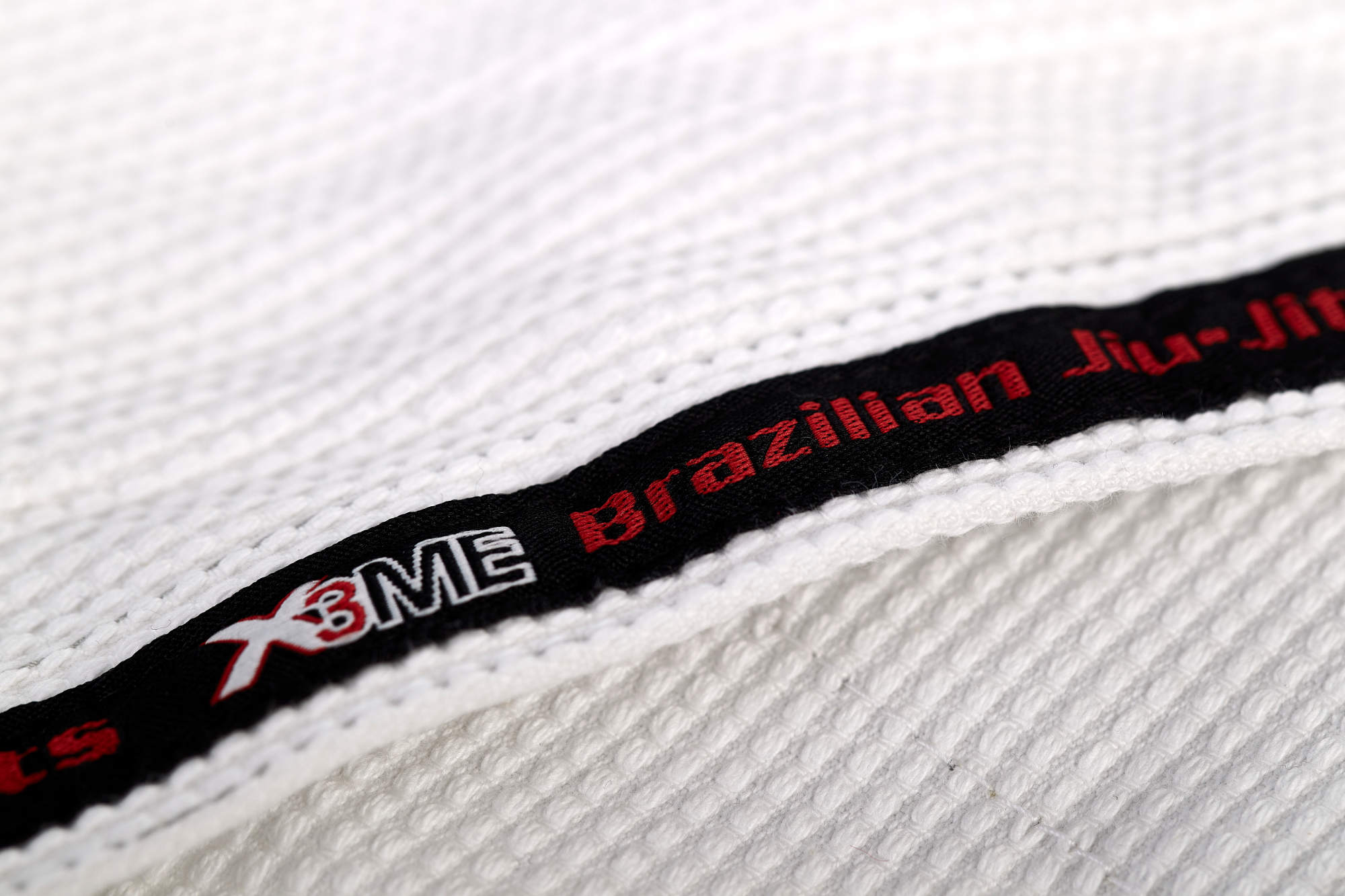 Brazilian jiu-jitsu gi Extreme white 2.0