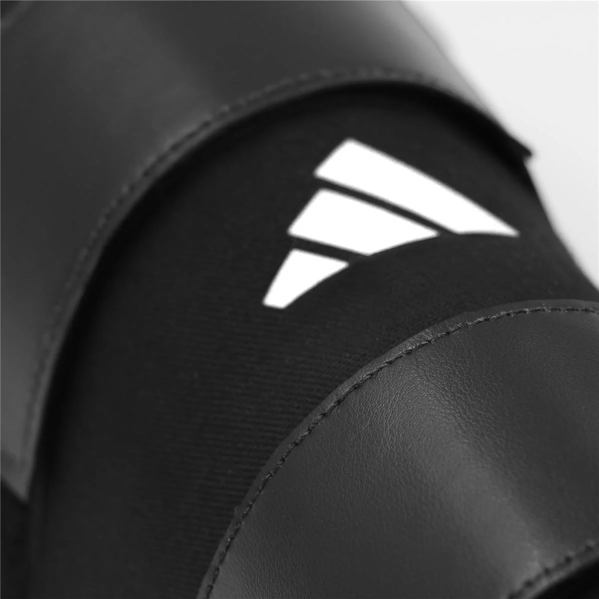 adidas Schienbein-Spannschutz Stoff schwarz, adiGSS013