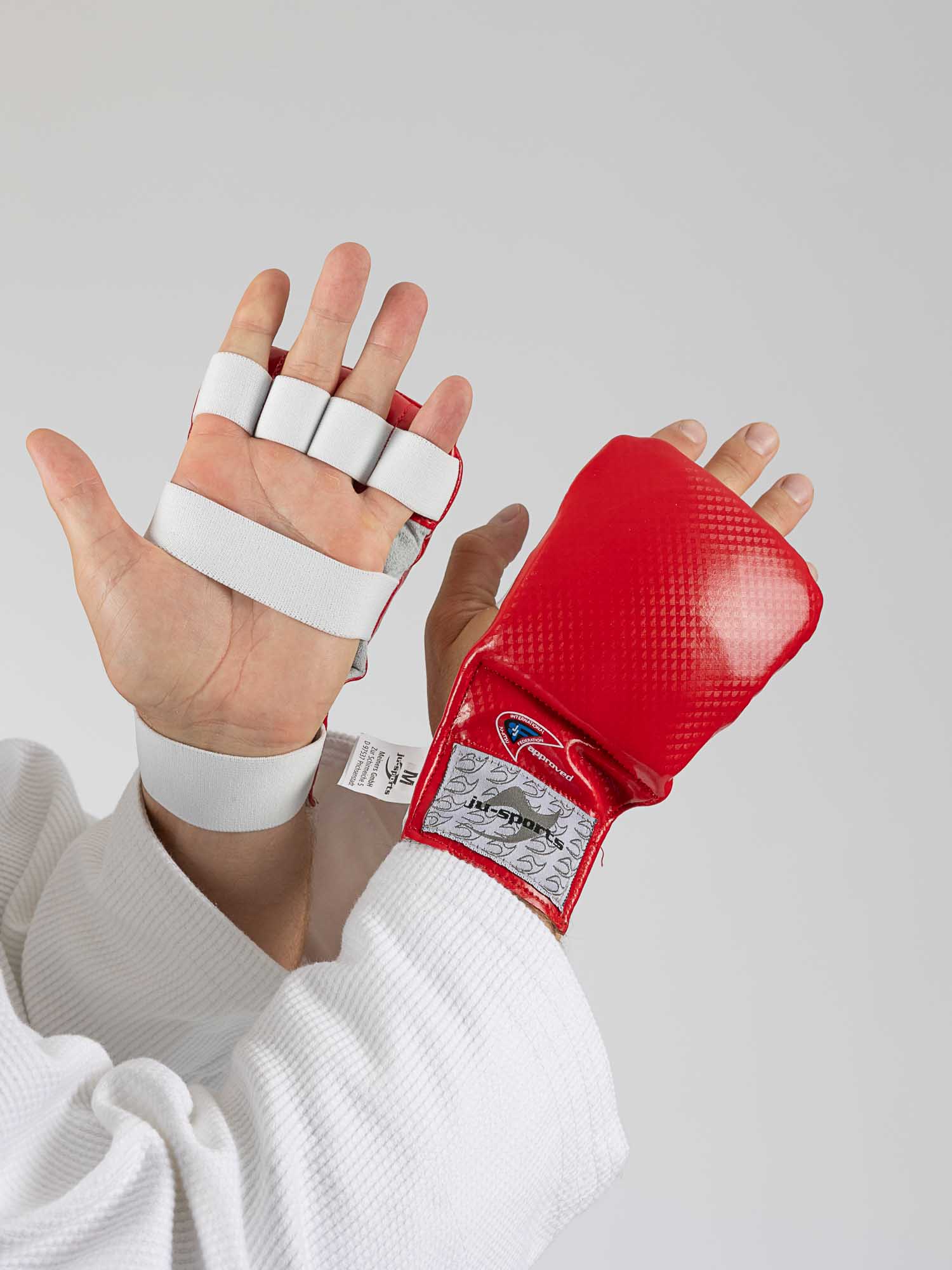 boxing gloves, rote Handschuhe, Handbandagen, Kampfsport, Boxhandschuh