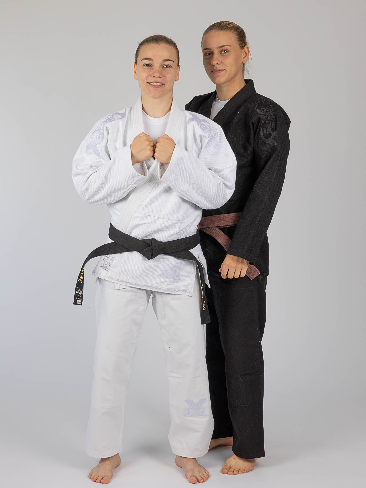 Judo Gi, Weißes Gi, Gurt schwarz, Judo-Bekleidung, Kampfkunst-Uniform