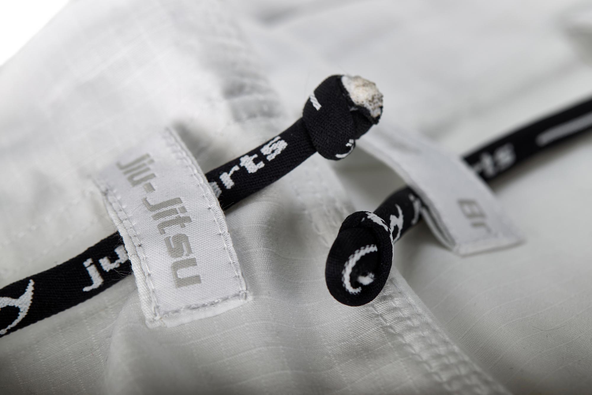 Brazilian jiu-jitsu gi Extreme white/white  2.0